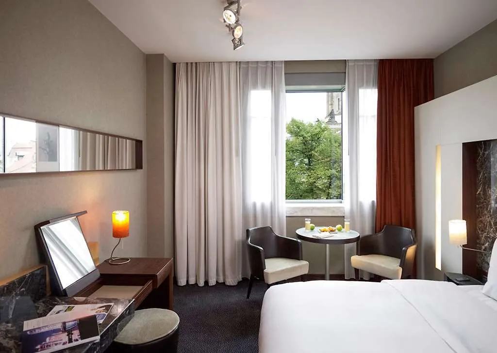 Hotel Luc, Autograph Collection Berlijn 5*,